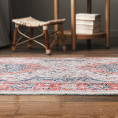 By Cocoon Red / Cream